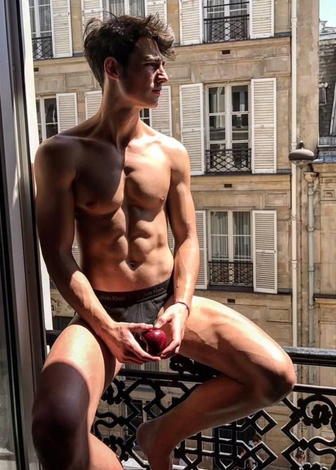 male body 102