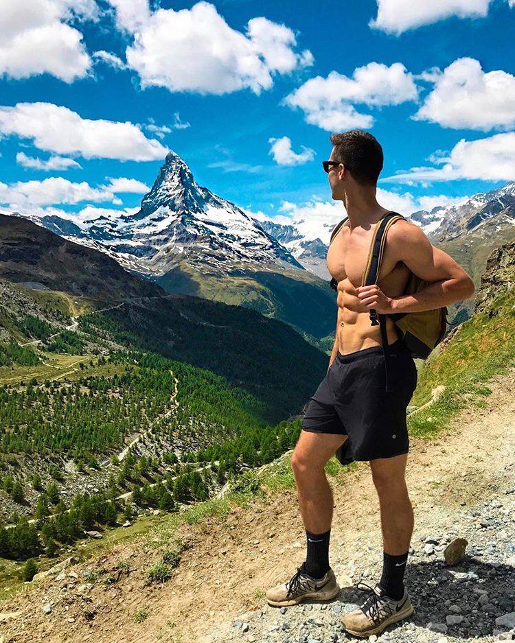 male body 102