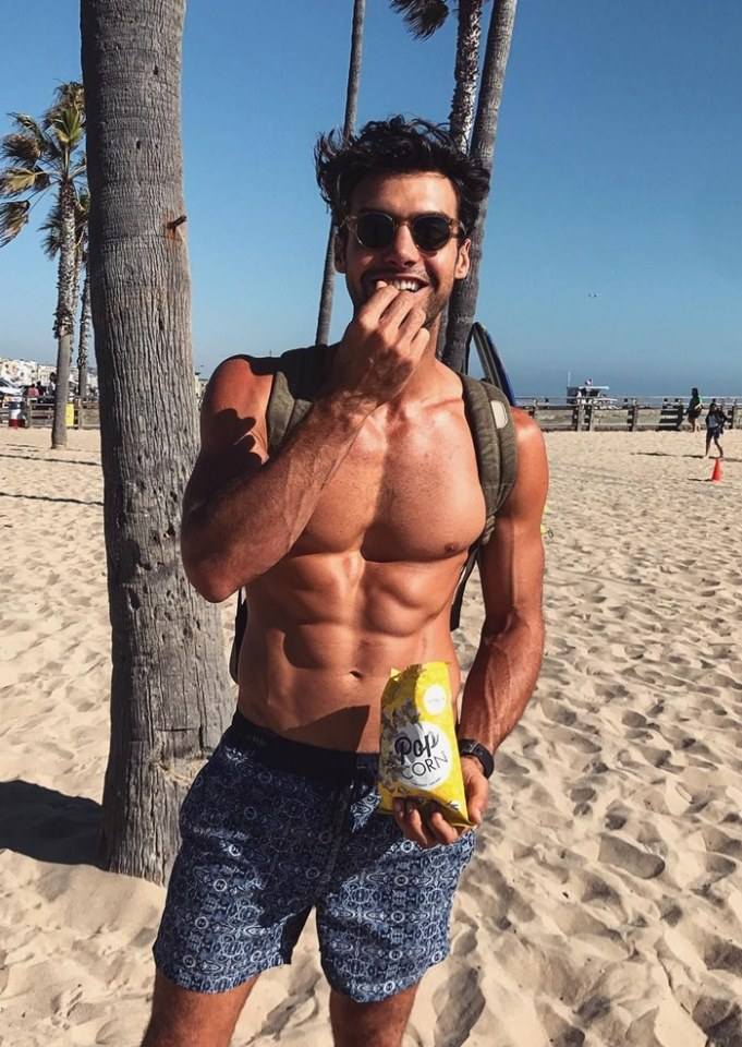 male body 102