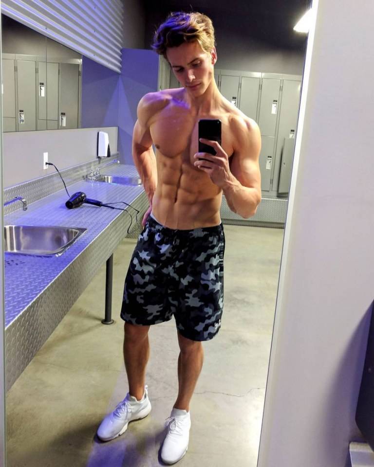 male body 102