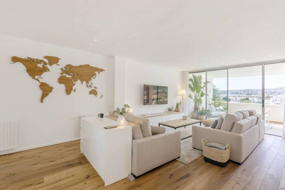 Apartment Redesign by QBarquitectos