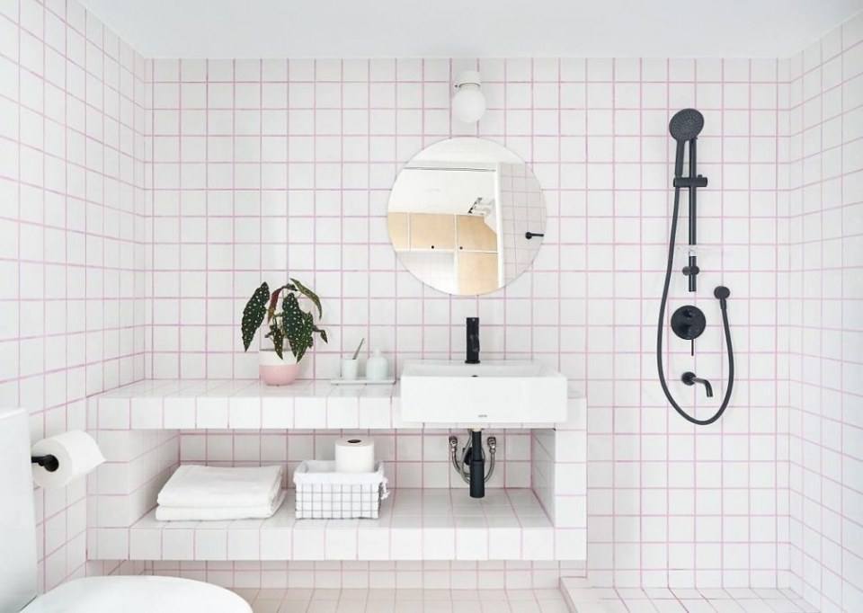 Muzha Micro Flat by Phoebesayswow Architects