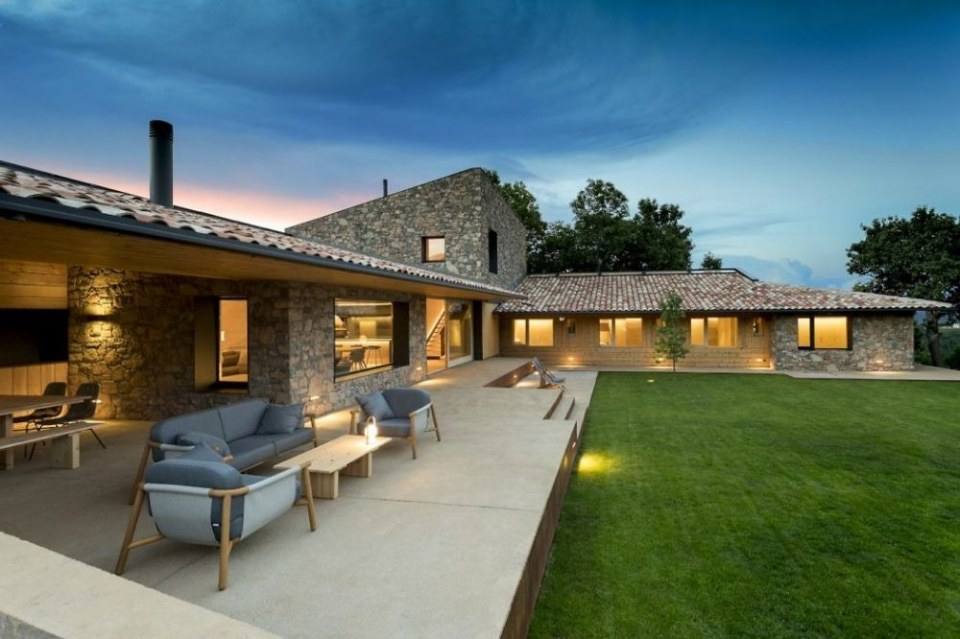 House in la Cerdanya by Dom Arquitectura
