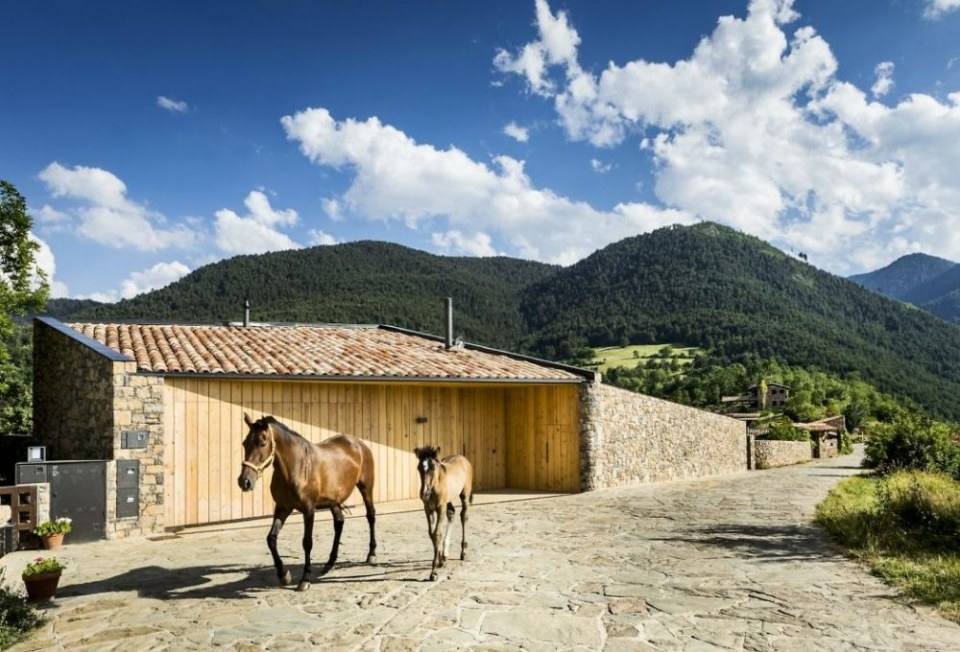 House in la Cerdanya by Dom Arquitectura