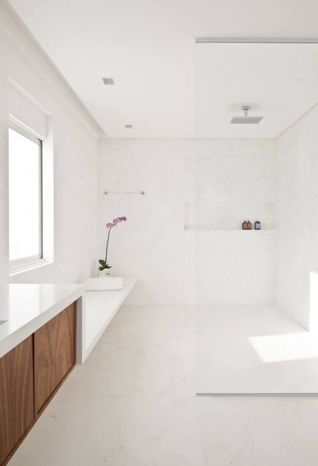 Ibirapuera Apartment by Casa14 Arquitetura