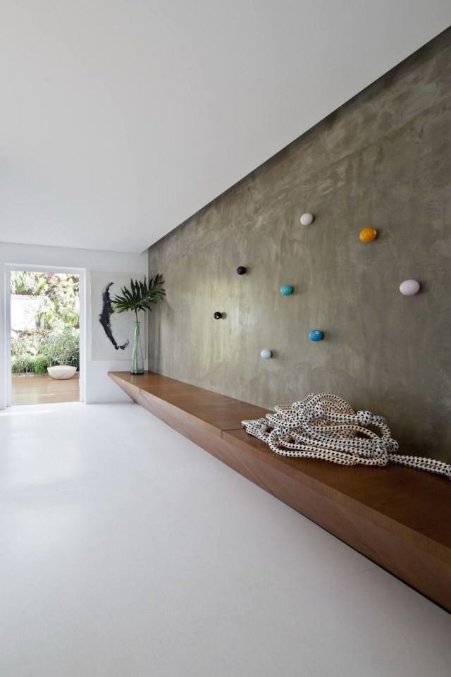 Ibirapuera Apartment by Casa14 Arquitetura