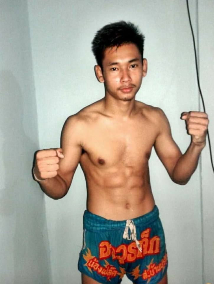 เลียนักมวย