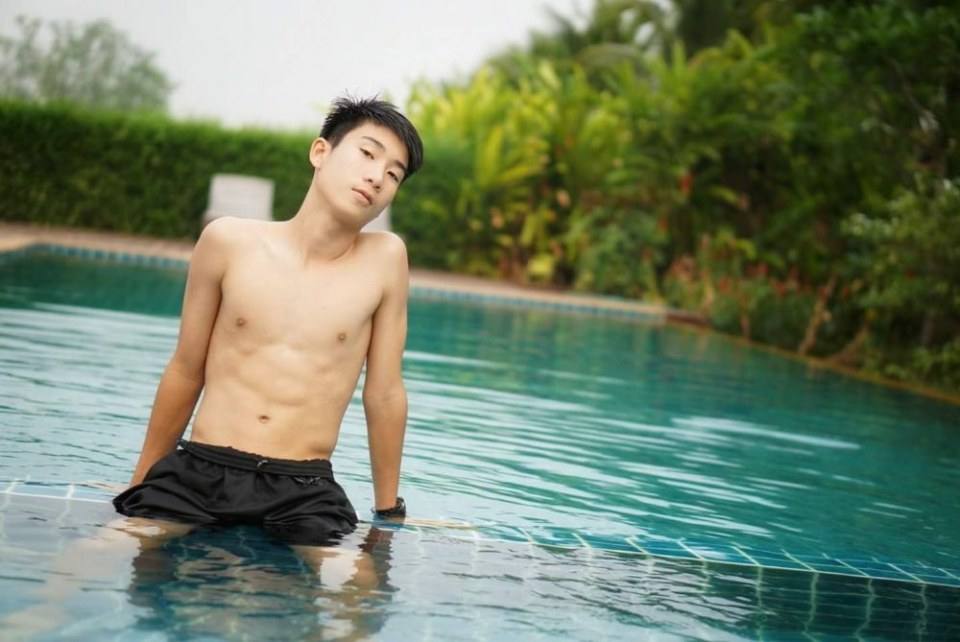 ร้อนๆมาอาบน้ำกัน