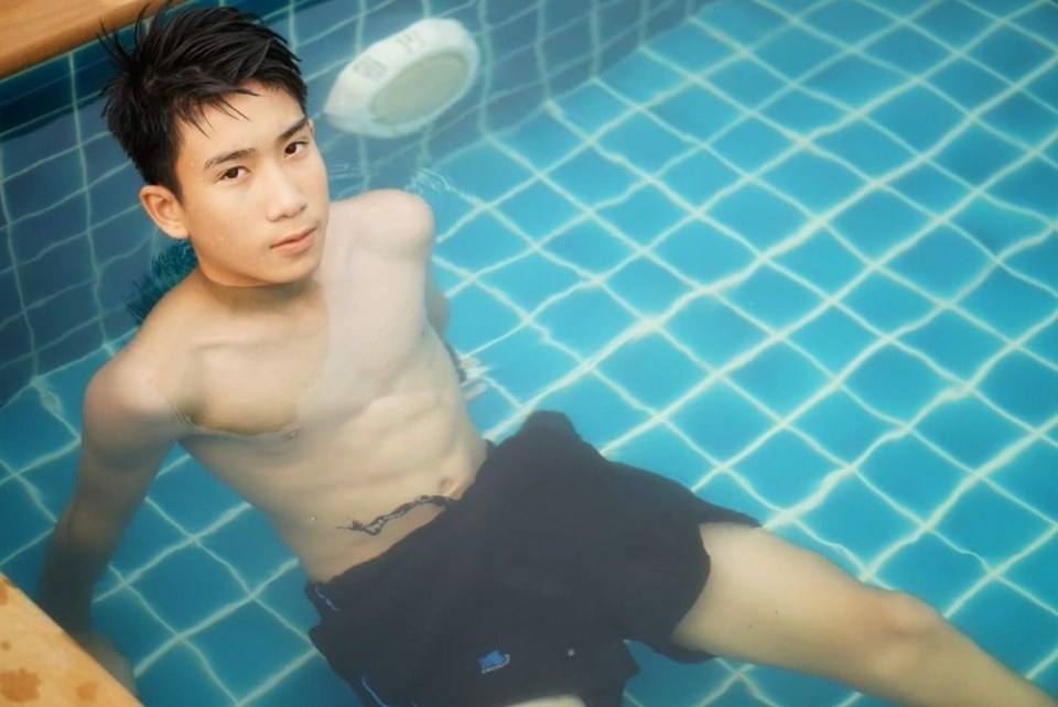 ร้อนๆมาอาบน้ำกัน