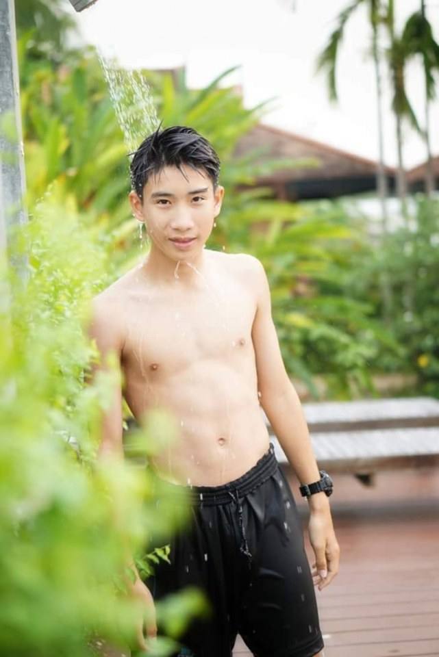 ร้อนๆมาอาบน้ำกัน