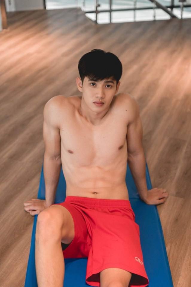 งานดีไม่แพ้กัน tao หล่อหุ่นดีอะ