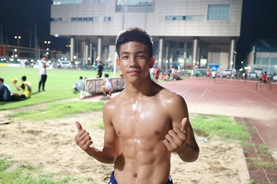 นักมวยหล่อๆ