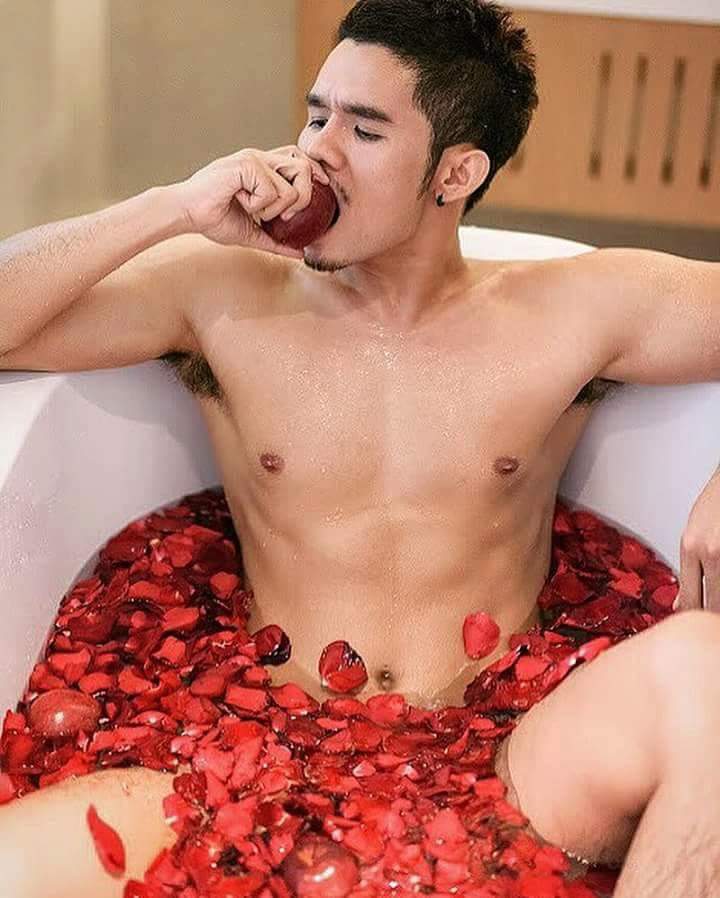 ชอบกดไลค์ ใช่กดโหวต 8