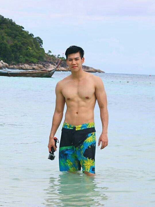 ชอบกดไลค์ ใช่กดโหวต 9