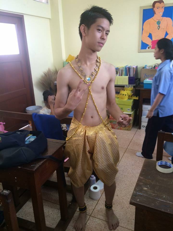 กีฬาสีบารวีเกมส์ (ตอนพาเหรดชุดไทยและชุดไทยประยุกต์ทั่วทุกภูมิภาค) 2,952