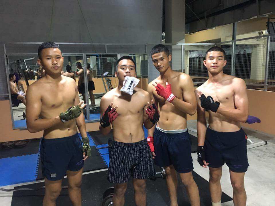 โปรดมารุมฉัน