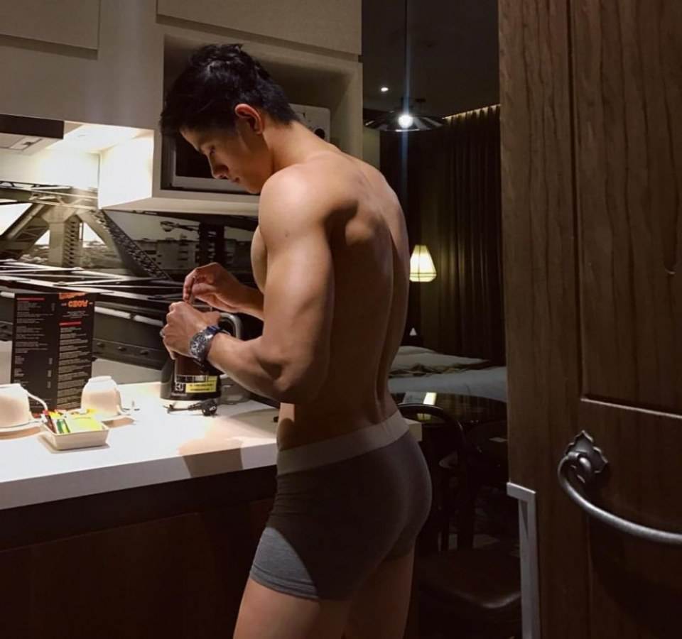 หนุ่มๆเร้าใจดีจัง 2