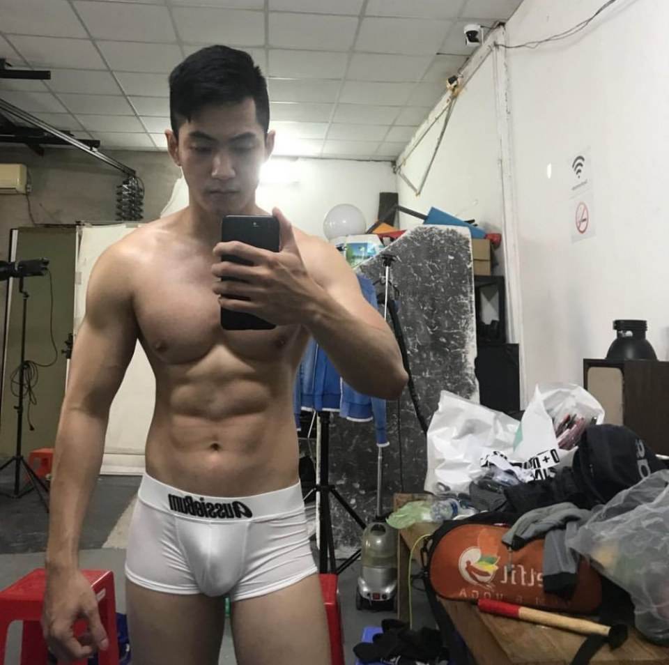 หนุ่มๆเร้าใจดีจัง 4
