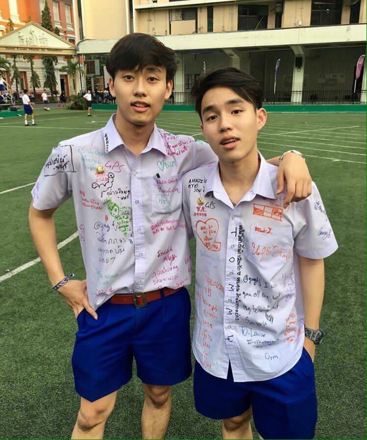 หนุ่มน้อยกางเกงน้ำเงิน 3,000