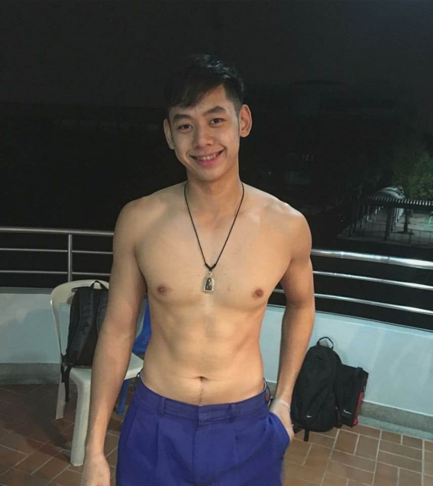 หนุ่มน้อยกางเกงน้ำเงิน 3,000