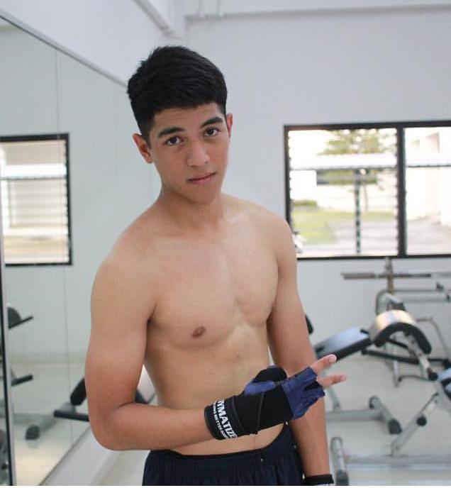 เด็กหนุ่มๆน่ากินจริงๆ