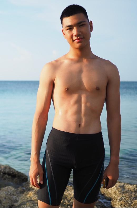 เด็กหนุ่มๆน่ากินจริงๆ
