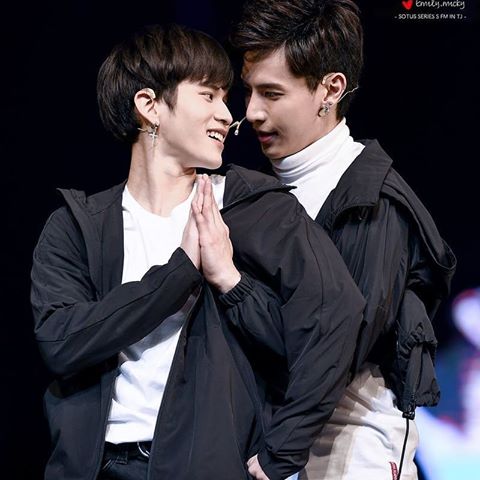 หลงไหลสองคนนี้ อยากให้อู๋จุนเฟียตมีละครคู่กันอีกอยากเห็นฉากฮักดุเดือดเผ็ดมันแชบๆฟินๆ หุ่นดีทังคู่>>
