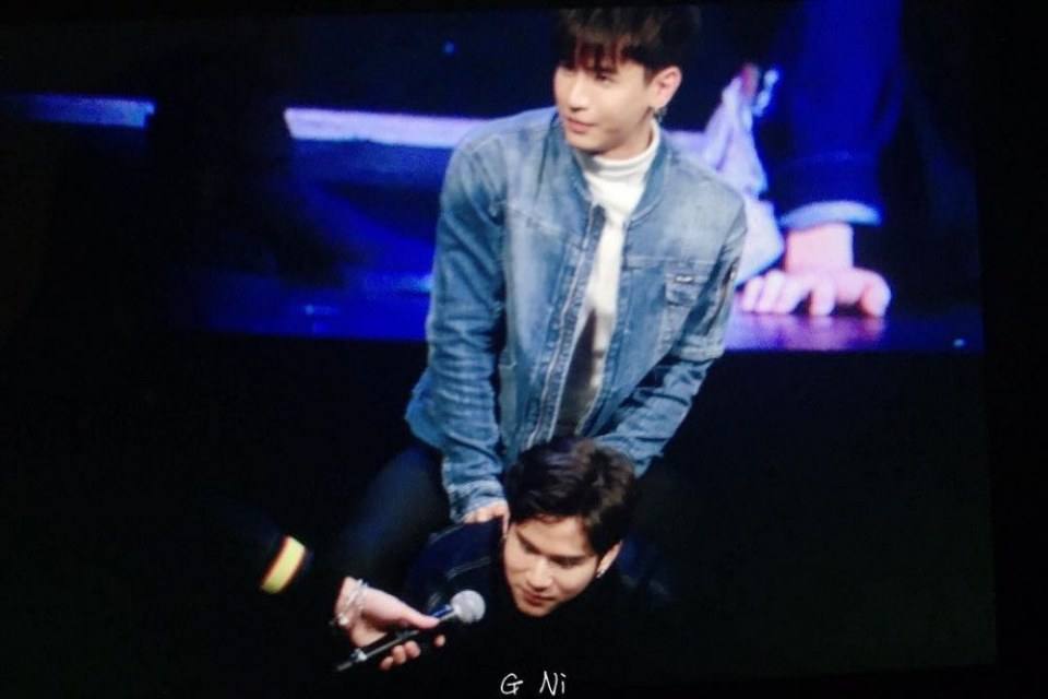 หลงไหลสองคนนี้ อยากให้อู๋จุนเฟียตมีละครคู่กันอีกอยากเห็นฉากฮักดุเดือดเผ็ดมันแชบๆฟินๆ หุ่นดีทังคู่>>