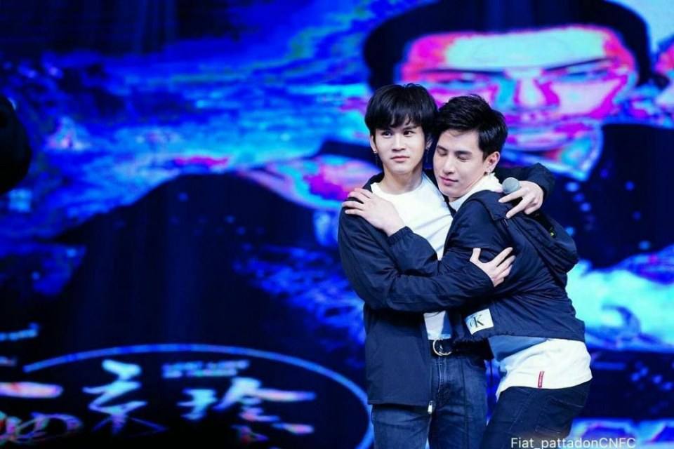 หลงไหลสองคนนี้ อยากให้อู๋จุนเฟียตมีละครคู่กันอีกอยากเห็นฉากฮักดุเดือดเผ็ดมันแชบๆฟินๆ หุ่นดีทังคู่>>
