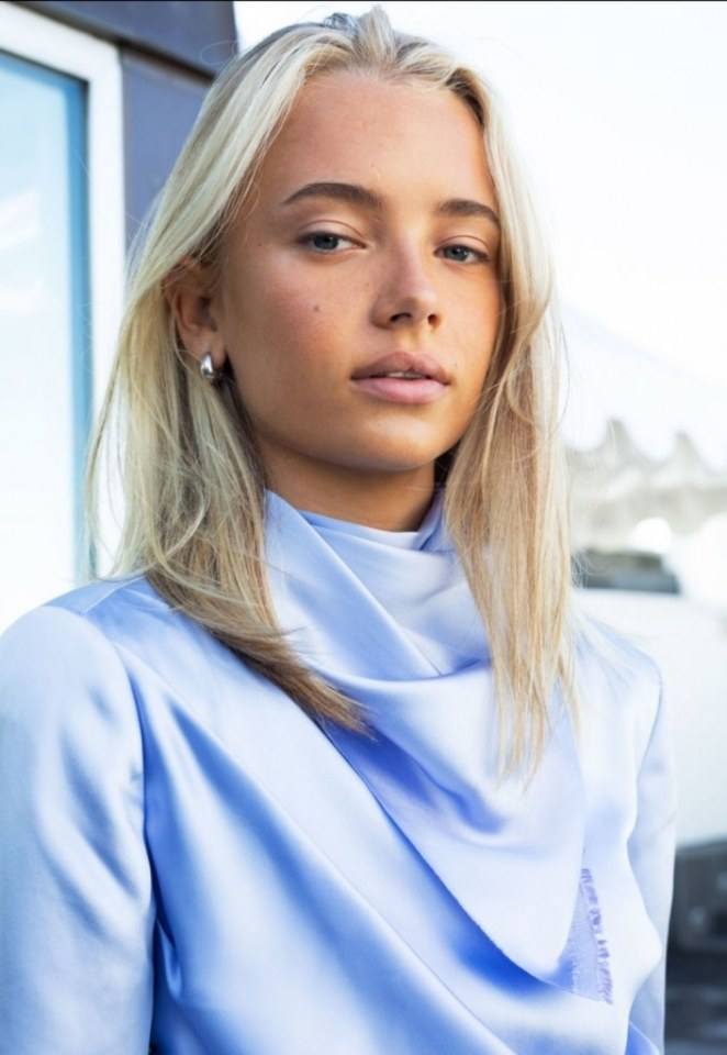 Emma Ellingsen นางแบบข้ามเพศสุดสวย