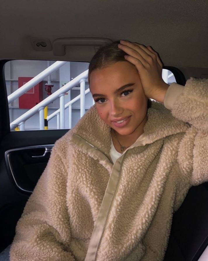 Emma Ellingsen นางแบบข้ามเพศสุดสวย