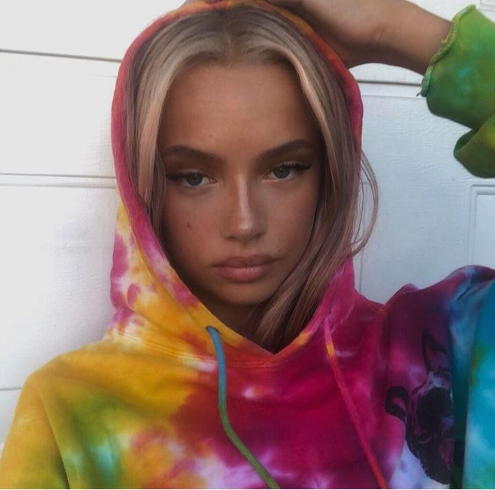 Emma Ellingsen นางแบบข้ามเพศสุดสวย