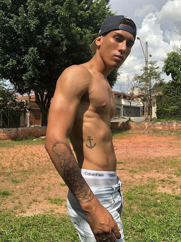 [OMGBoy028][18+] อีกหนึ่งหนุ่มละติน Joao Bisppo ที่คิดอยู่เสมอถึงเรื่องบนเตียงกับเขา แต่มันก็คงเป็นได้เพียงฝันไป มองนม มองหุ่น มองตาผู้ชายคนนี้ สิครับ