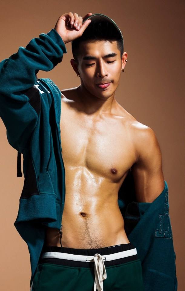 หนุ่มเอเชีย