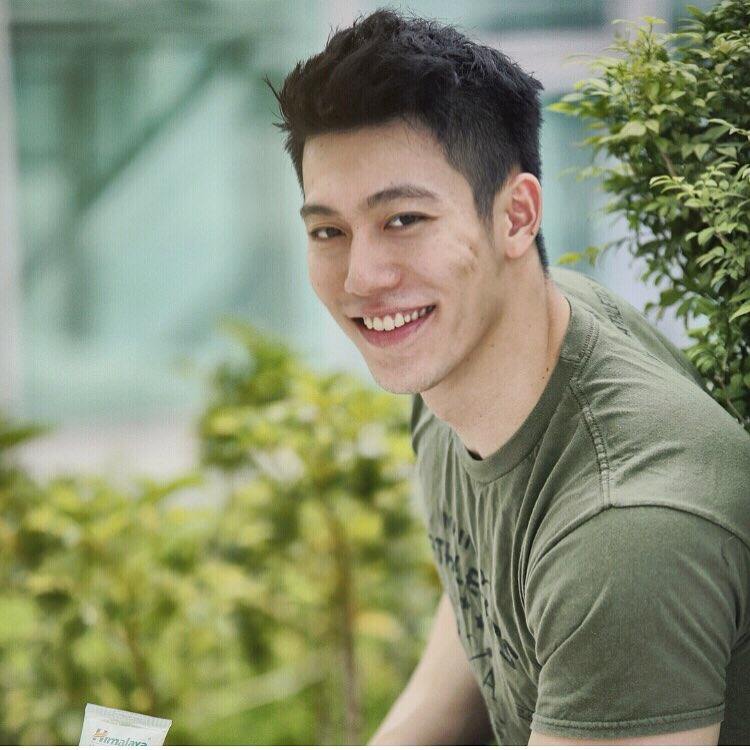 หล่อกล้ามใหญ่
