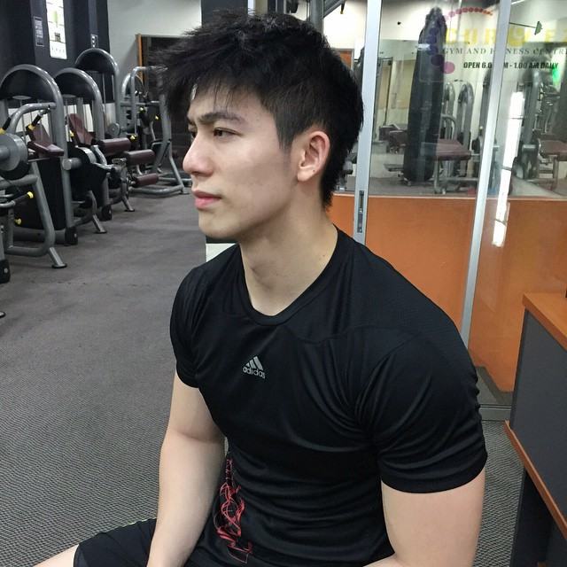 หล่อกล้ามใหญ่