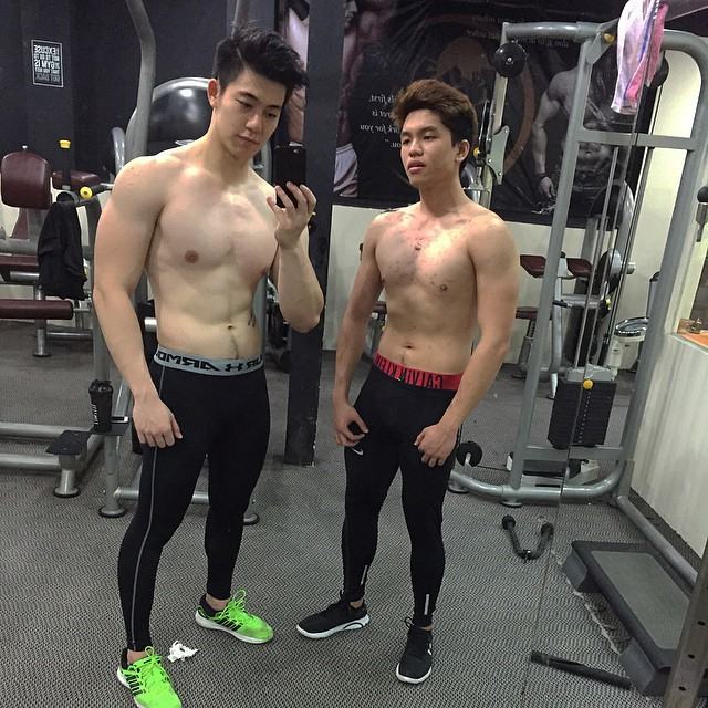 หล่อกล้ามใหญ่