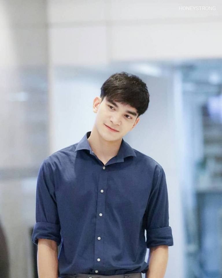 ฮักเจ้า-สตรอง เจริญชัย [ โอ๊ต รักแลนดิ้งWhat The Duck  ]