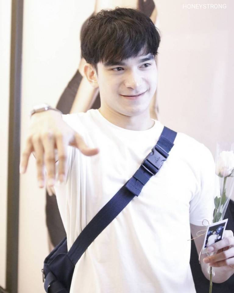 ฮักเจ้า-สตรอง เจริญชัย [ โอ๊ต รักแลนดิ้งWhat The Duck  ]