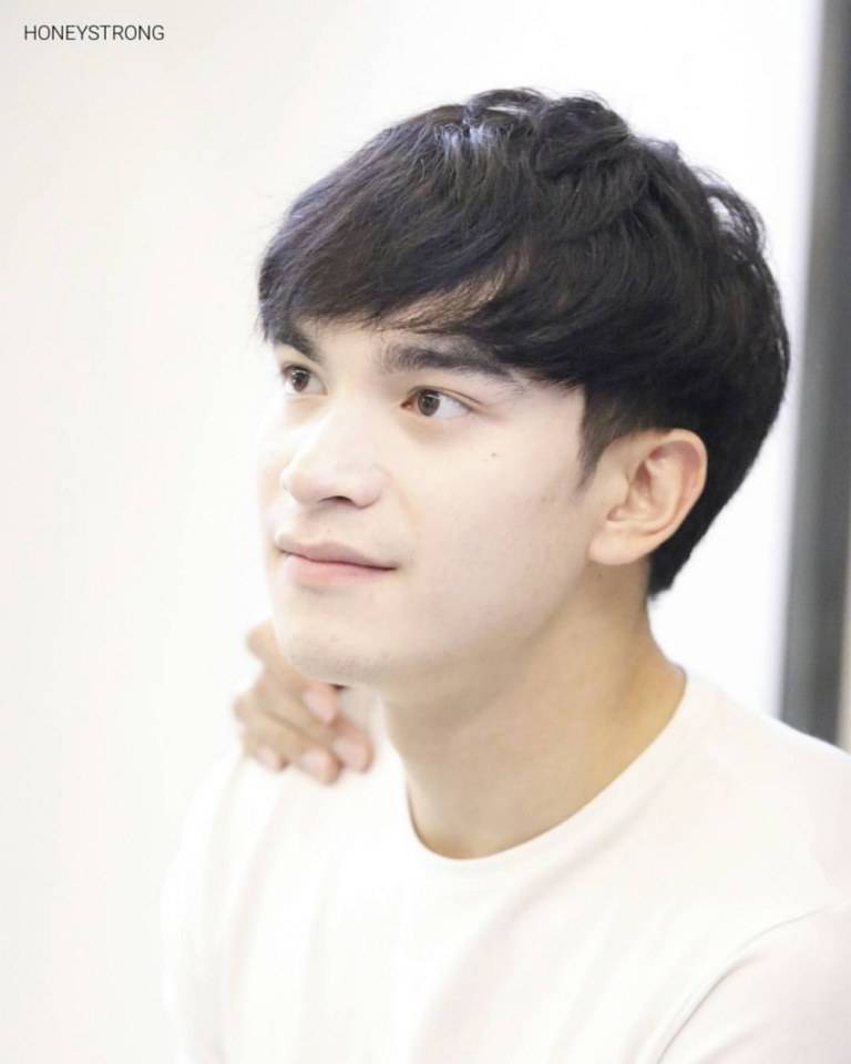 ฮักเจ้า-สตรอง เจริญชัย [ โอ๊ต รักแลนดิ้งWhat The Duck  ]