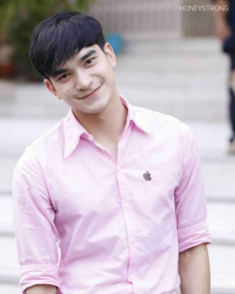 ฮักเจ้า-สตรอง เจริญชัย [ โอ๊ต รักแลนดิ้งWhat The Duck  ]