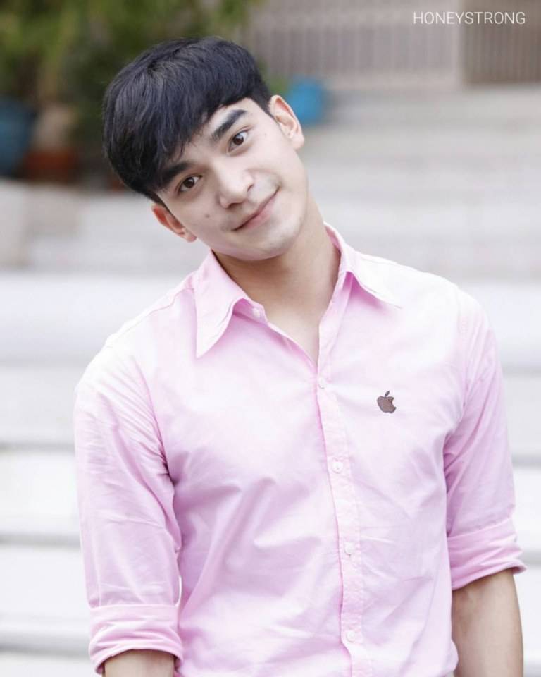 ฮักเจ้า-สตรอง เจริญชัย [ โอ๊ต รักแลนดิ้งWhat The Duck  ]
