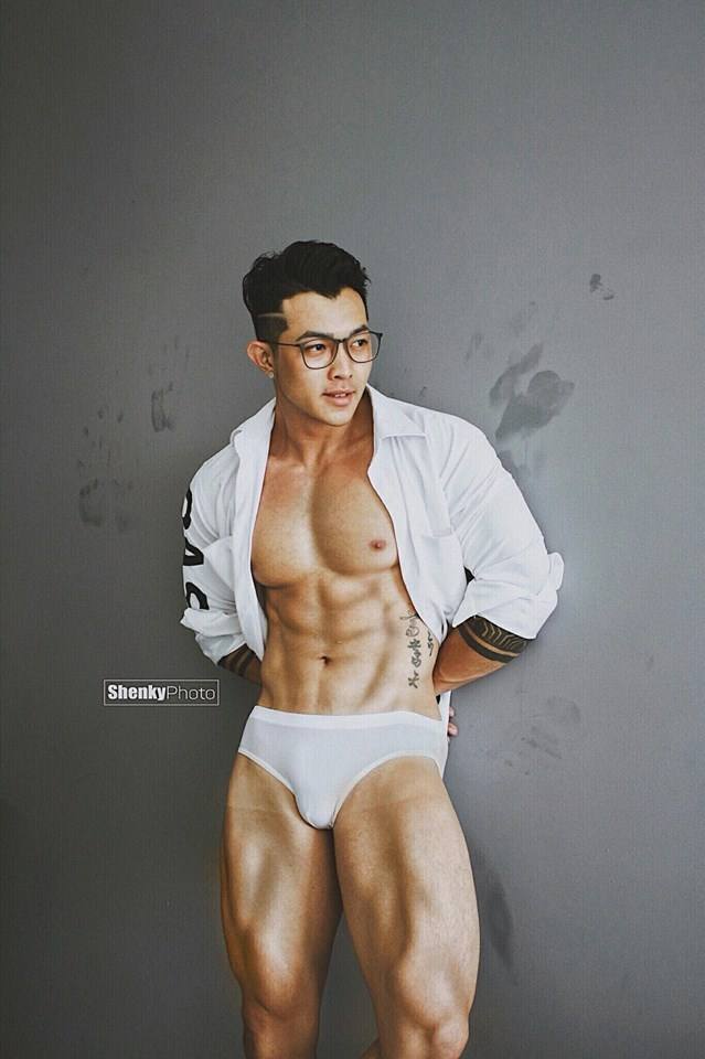 Hot guy in underwear 352