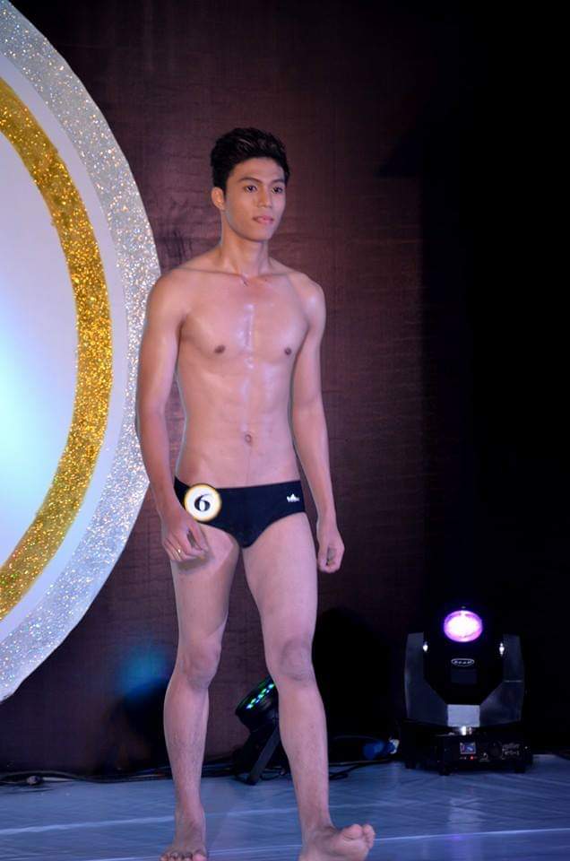 เวทีประกวดหนุ่มหล่อจากพม่าคึกคัก