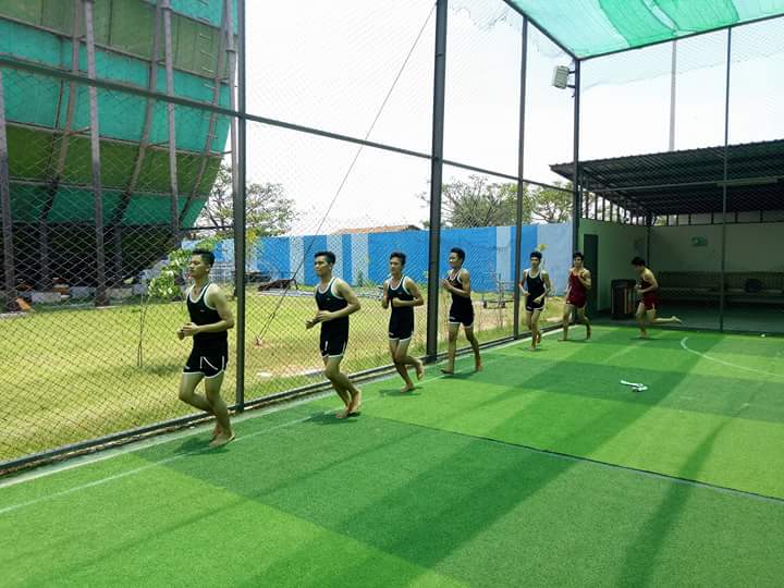 เวทีประกวดหนุ่มหล่อจากพม่าคึกคัก