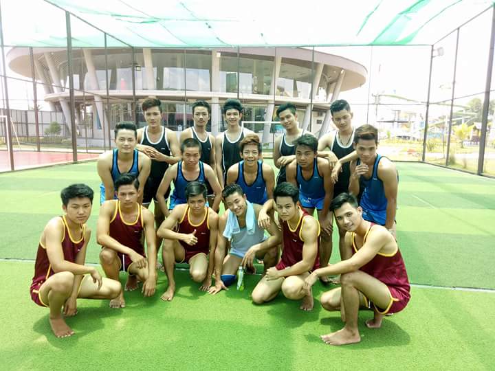 เวทีประกวดหนุ่มหล่อจากพม่าคึกคัก