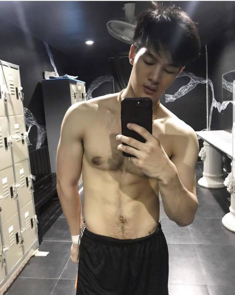 หล่อ งานนี้ หนุ่ม earth คนนี้