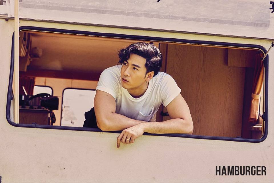 โย่ง Armchair @ HAMBURGER MAGAZINE no.158 October 2018