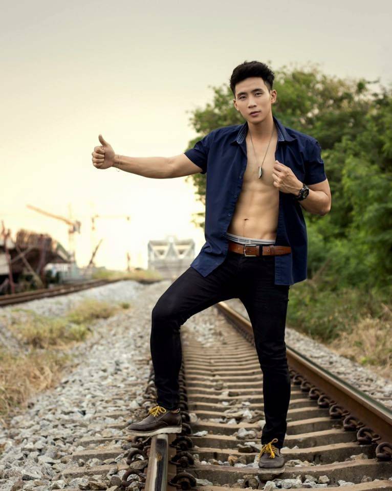 คนไหนบังอาจรูดซิปหรือติดกระดุม  โดนตีแน่ค่ะ 3,066