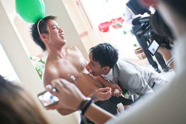 ผู้ชายเขาเล่นกัน  3,071